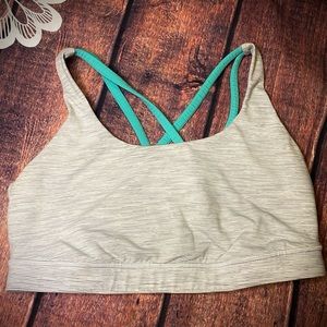 ☮️SOLD☮️Lululemon Sports Bra with criss cross back